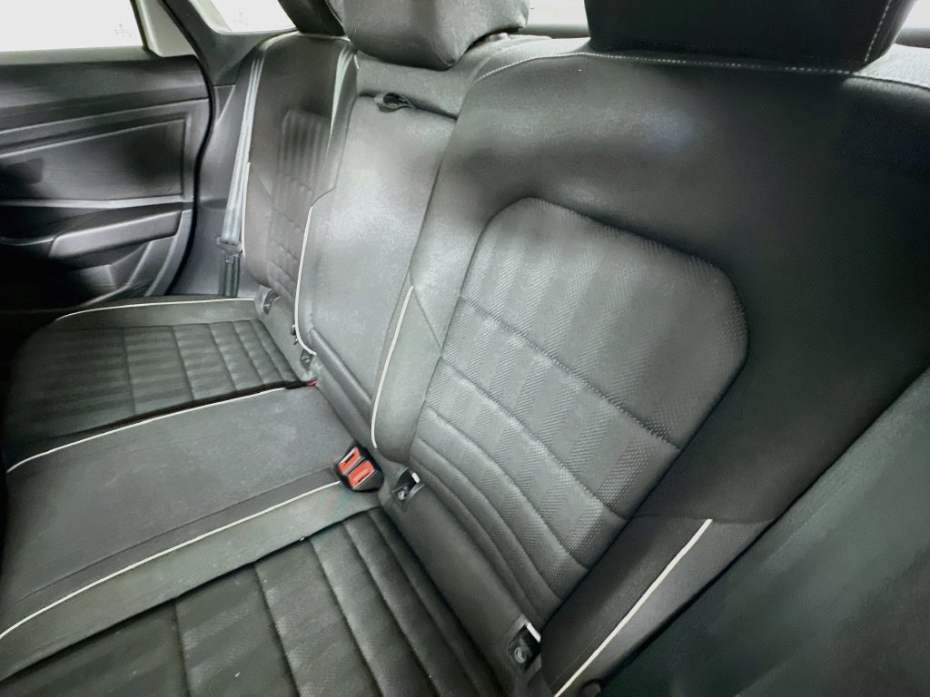 Used 2023 Volkswagen Jetta Sport FWD image 4