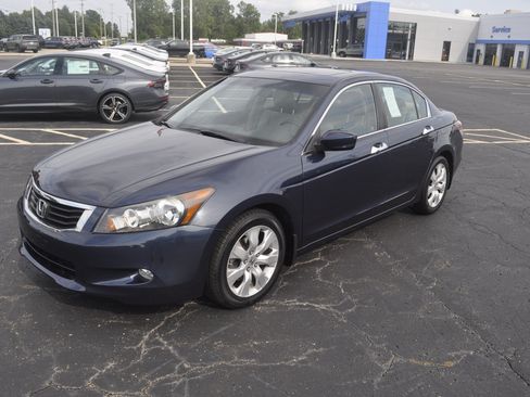 Used 2010 Honda Accord EX-L image 1