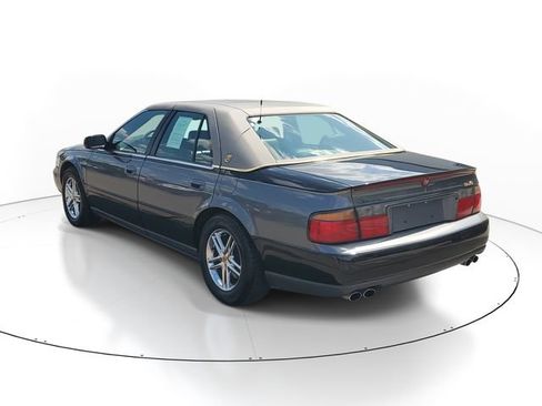 Used 1999 Cadillac Seville SLS w/ Personalization Pkg FWD image 3