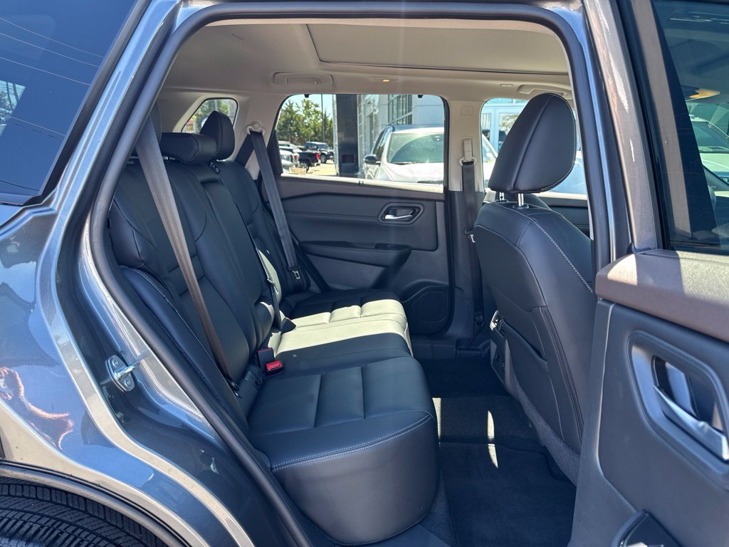 Used 2023 Nissan Rogue SL w/ SL Premium Package AWD/4WD image 25