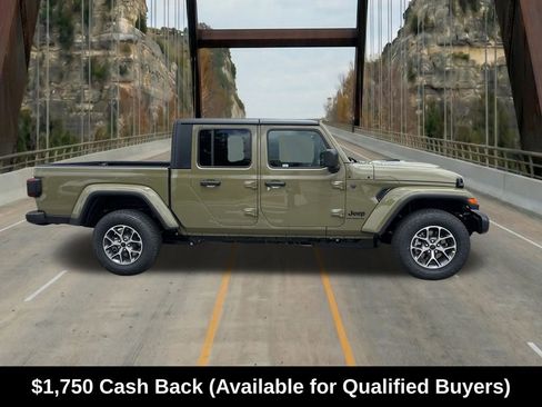 New 2026 Jeep Gladiator Sport image 11