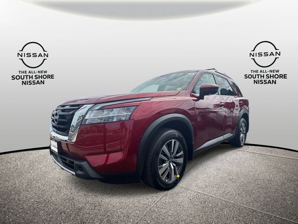 Used 2024 Nissan Pathfinder SL AWD/4WD image 2