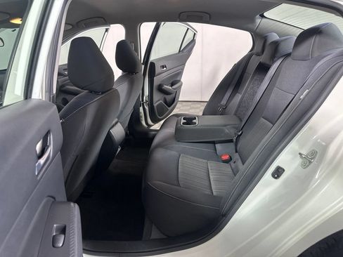 Used 2022 Nissan Altima 2.5 SV AWD/4WD image 19
