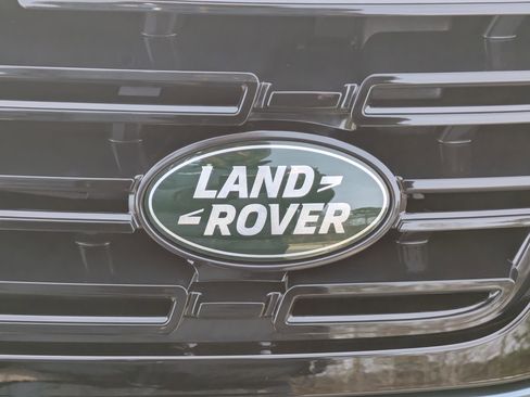 New 2026 Land Rover Range Rover Sport SE image 32