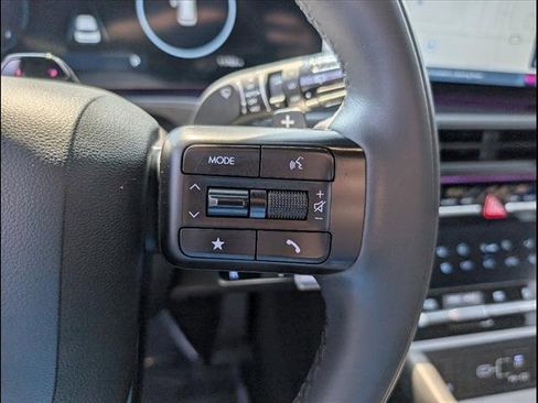 Used 2024 Hyundai Santa Fe Calligraphy image 9