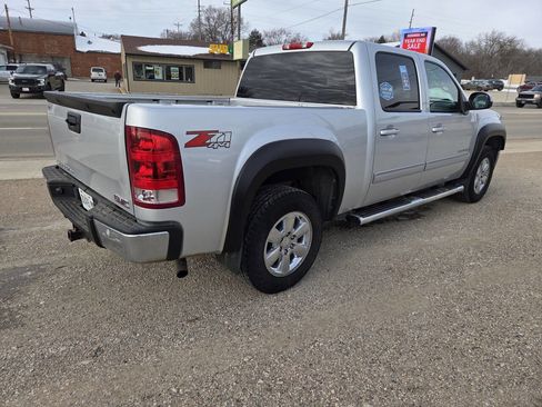 Used 2013 GMC Sierra 1500 SLT w/ SLT Convenience Package image 4