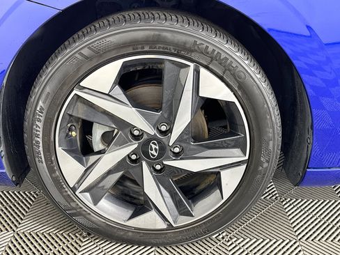 Used 2023 Hyundai Elantra SEL w/ Convenience Package FWD image 37