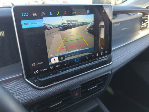 Used 2025 Volkswagen Tiguan S image 27