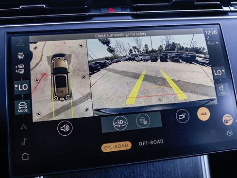 New 2026 Land Rover Range Rover Long Wheelbase SE image 26