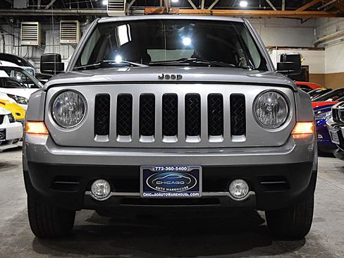 Used 2017 Jeep Patriot High Altitude image 2