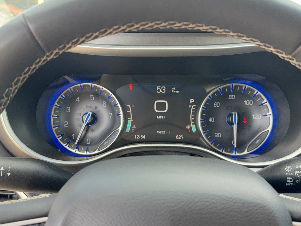 Used 2024 Chrysler Pacifica Touring-L FWD image 26