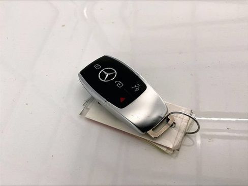 Used 2023 Mercedes-Benz GLE 350 4MATIC image 9