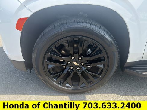Used 2023 Chevrolet Tahoe Premier AWD/4WD image 31
