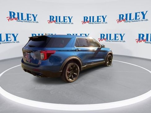 Certified 2021 Ford Explorer ST w/ Equipment Group 401A image 8