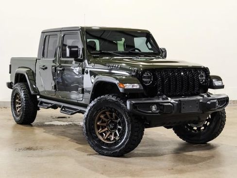 Used 2023 Jeep Gladiator Sport AWD/4WD image 4