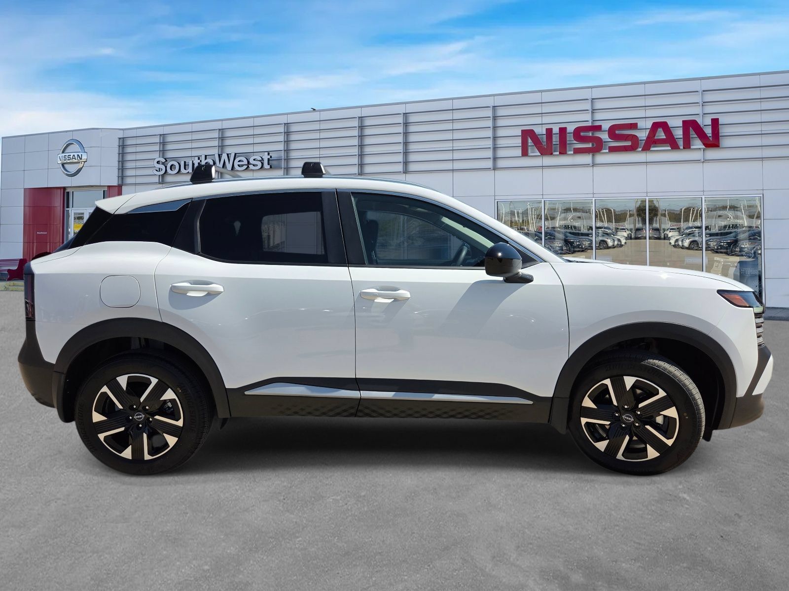 New 2027 Nissan Kicks SV AWD/4WD image 4