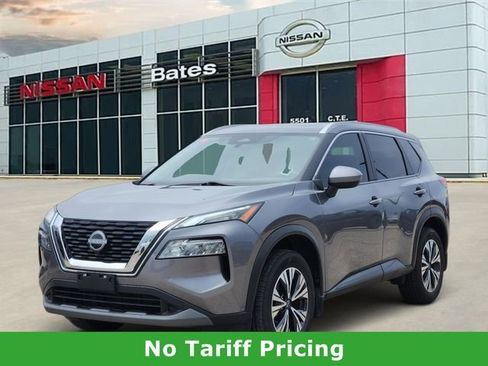 Certified 2023 Nissan Rogue SV w/ SV Premium B Package FWD image 2