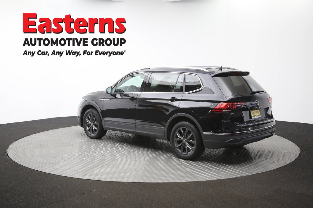 Used 2023 Volkswagen Tiguan SE AWD/4WD image 65