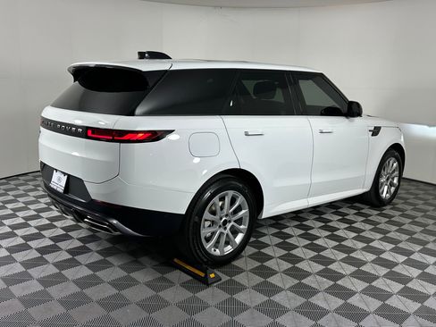 New 2026 Land Rover Range Rover Sport SE image 9