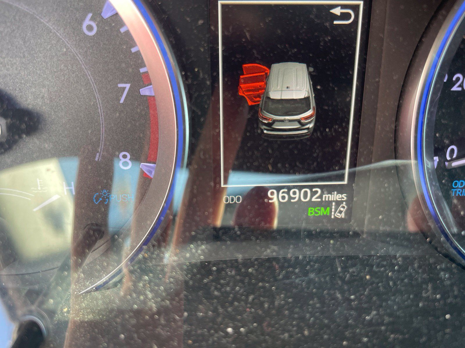 Used 2019 Toyota Highlander SE FWD image 10