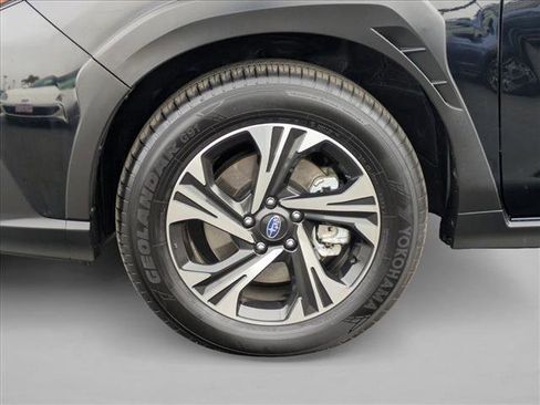 Used 2025 Subaru Crosstrek 2.0i Premium image 24