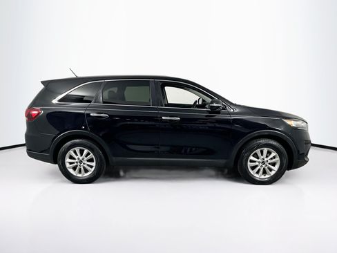 Used 2019 Kia Sorento L FWD image 4