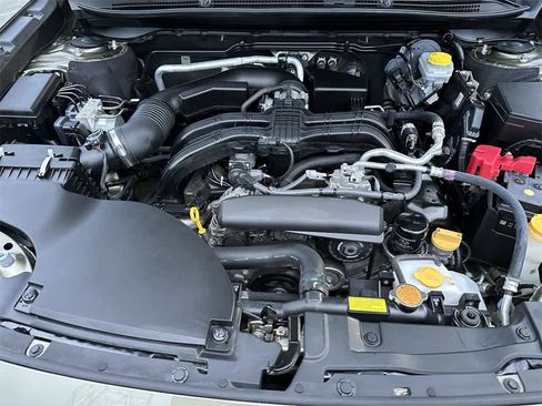 Used 2023 Subaru Outback Limited image 9