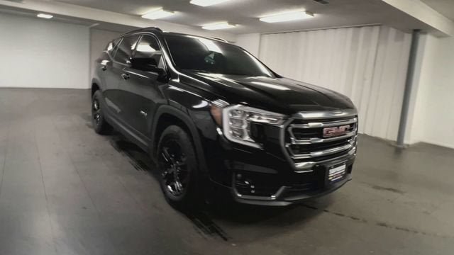 Certified 2024 GMC Terrain AT4 AWD/4WD image 2