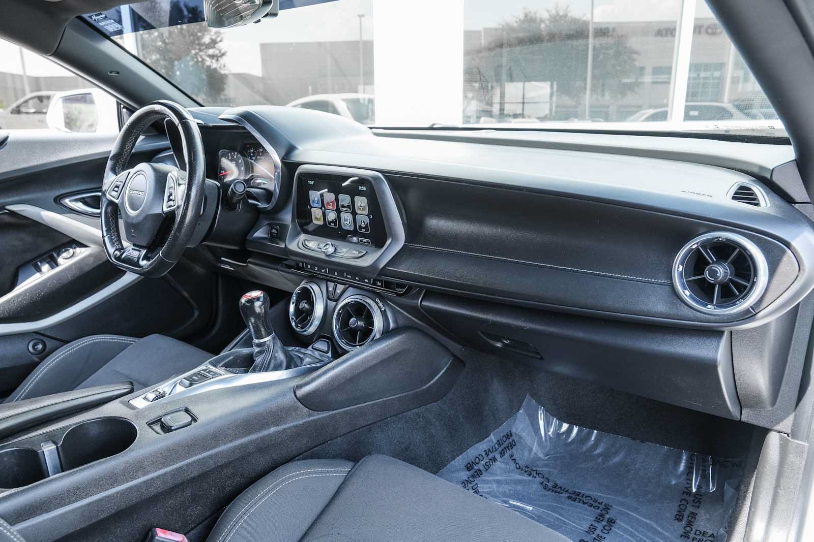 Used 2018 Chevrolet Camaro SS RWD image 27