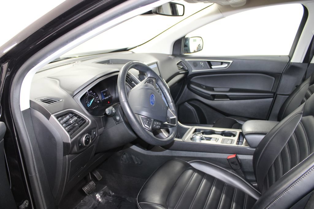 Used 2024 Ford Edge SEL AWD/4WD image 16