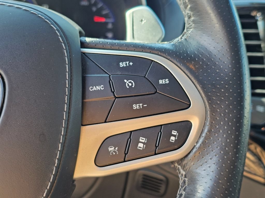 Used 2020 Jeep Grand Cherokee Trackhawk AWD/4WD image 35