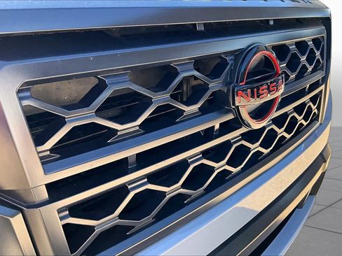Used 2024 Nissan Frontier PRO-4X w/ Off-Road Protection Package AWD/4WD image 27