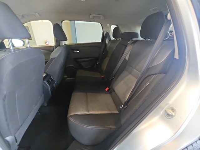 Used 2023 Nissan Rogue SV AWD/4WD image 22
