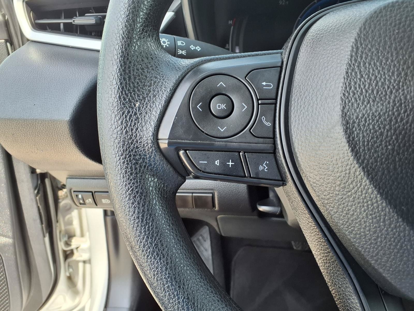 Used 2026 Toyota Corolla LE FWD image 18