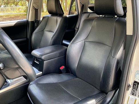 Used 2021 Toyota 4Runner Limited image 18