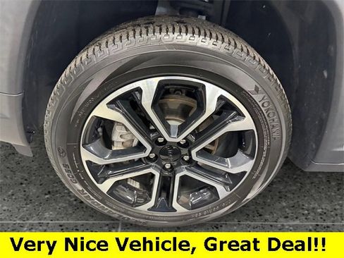 Used 2022 Jeep Compass Limited image 23