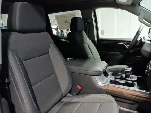 New 2026 Chevrolet Silverado 1500 LT Trail Boss w/ Dark Appearance Package image 21