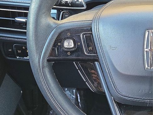 Used 2024 Lincoln Aviator Reserve image 19