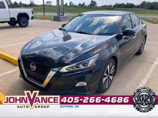 Used 2022 Nissan Altima 2.5 SV image 1