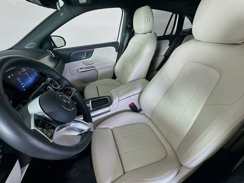 Certified 2025 Mercedes-Benz GLA 250 4MATIC image 20