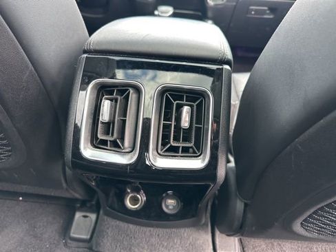 Certified 2023 Kia Sorento SX image 21