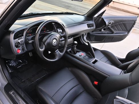 Used 2002 Honda S2000 image 16