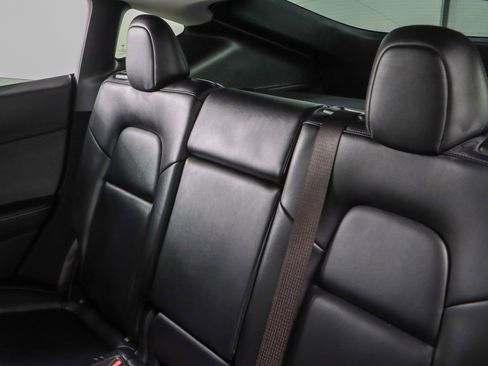 Used 2024 Tesla Model Y Long Range image 22