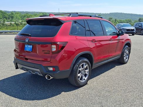Certified 2023 Honda Passport TrailSport image 19