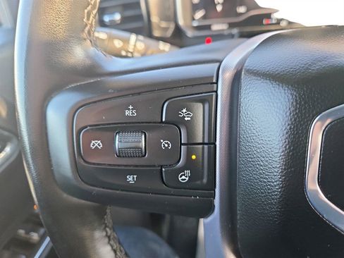 Used 2025 GMC Sierra 1500 SLT image 17