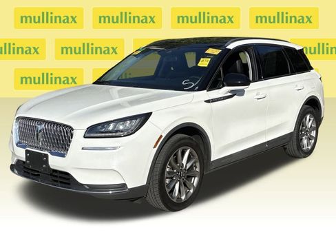 Used 2021 Lincoln Corsair AWD w/ Premium Package image 16