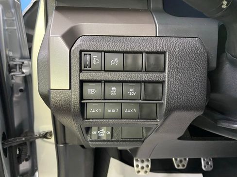 Used 2024 Toyota Tacoma TRD Sport image 25