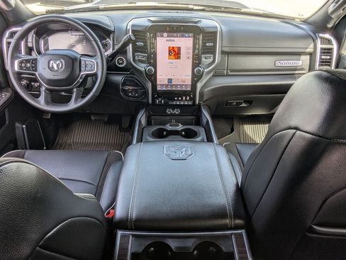 Used 2025 RAM 2500 Laramie w/ Night Edition image 29