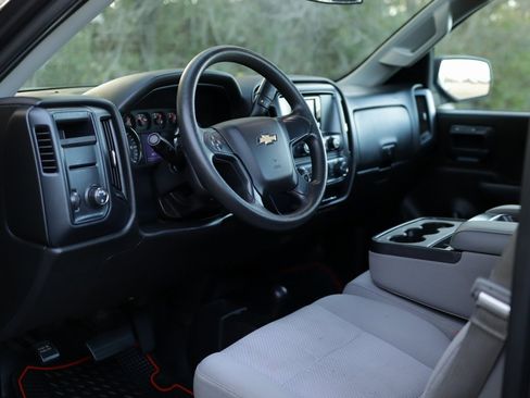 Used 2014 Chevrolet Silverado 1500 W/T w/ Trailering Package image 9