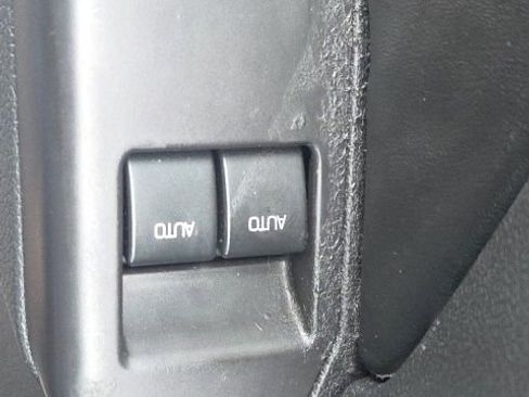 Used 2011 Ford Mustang GT Premium w/ 401A Rapid Spec Order Code image 18